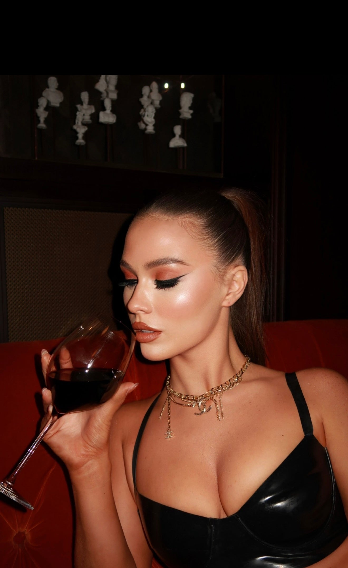 Interlaced cc gold choker