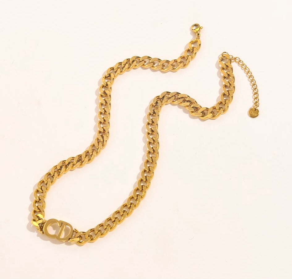 CD link gold choker