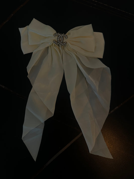 Coco cream bow